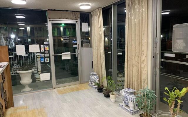 ERTH INN by AGA - Mojave