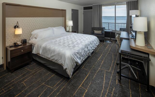 Holiday Inn Detroit Lakes by IHG