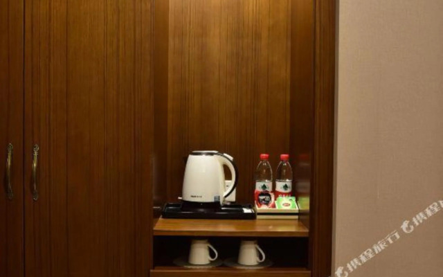 Sya Hotel (Sanya Bay Light Rail Station)