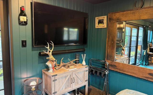 The Olde Whiskey Room