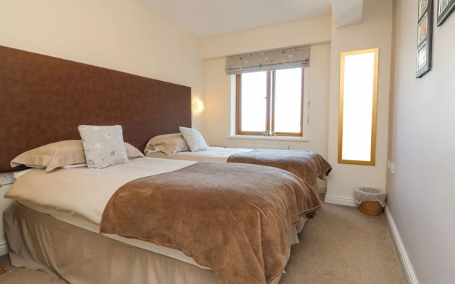 37 Ocean Park