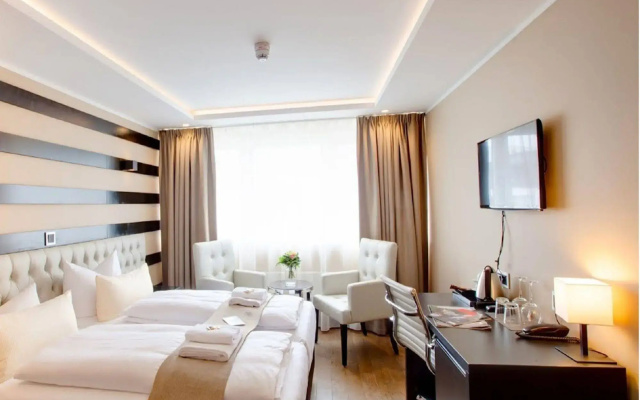 Skyline Hotel