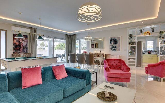 Villa With Pool in Premantura