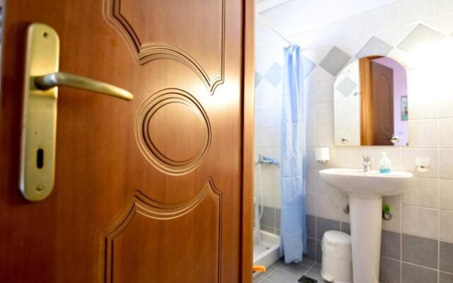 Tsertos Apartments