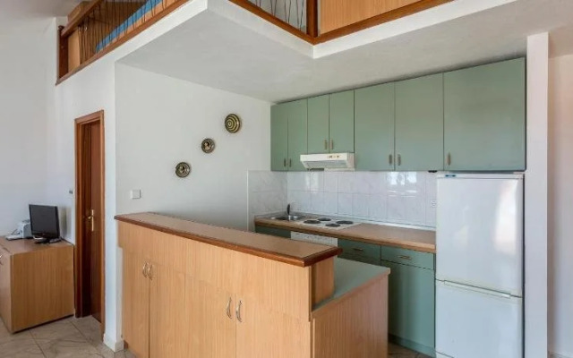 Bol Apartments Gospojica