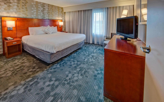 Courtyard by Marriott Alexandria