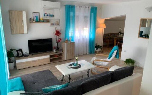 Apartment Ana