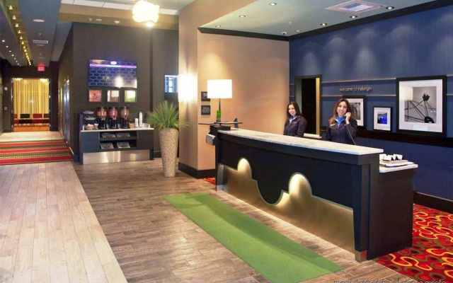 Hilton Garden Inn Raleigh /Crabtree Valley