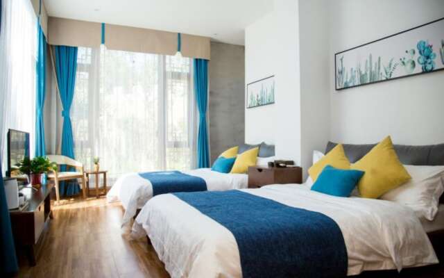 Yiyun Chunshe Meisu Hebi