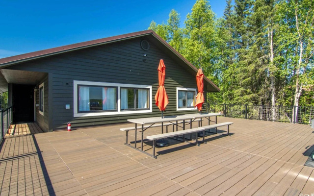 On-site Kenai River Fishing: Soldotna Apartment!