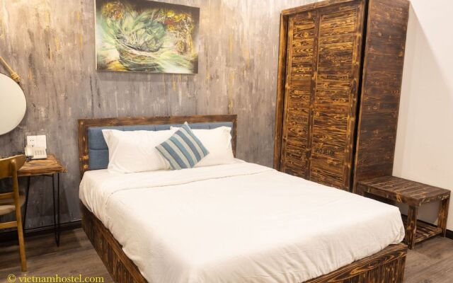 The Kouple by The Vietnam Hostel