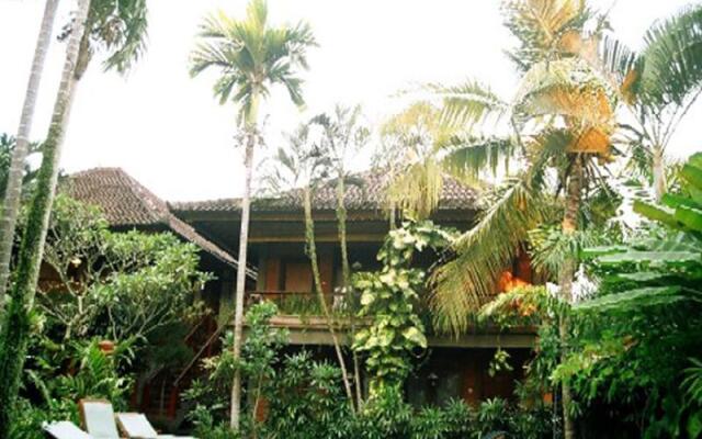 Adi Cottage