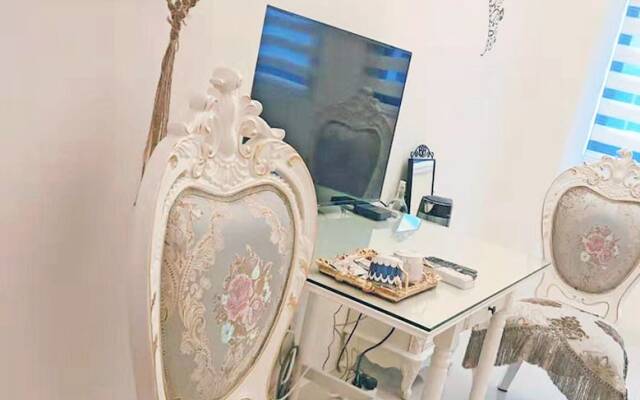 Forest Deer Black Tea Homestay