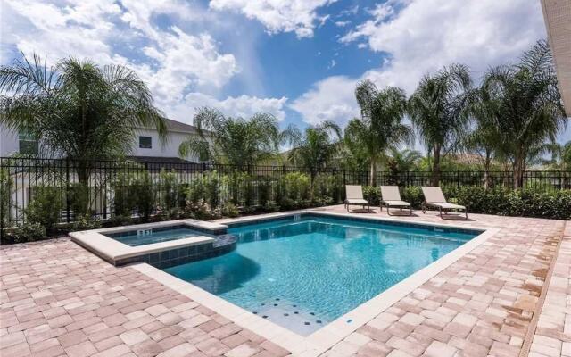 Reunion Holiday Escape