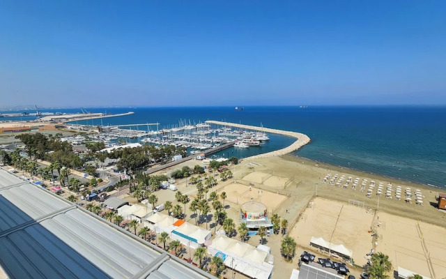 Beachfront Seaview Lux Penthouse