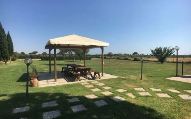 Two-room Apartment Sleeps 4 IN THE Countryside-rif Deste