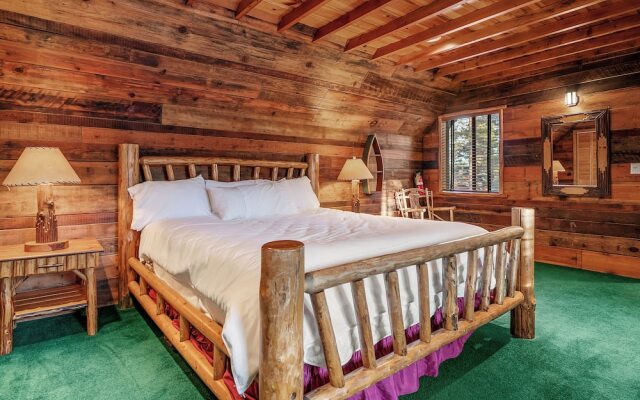 Blue Lagoon Lakefront