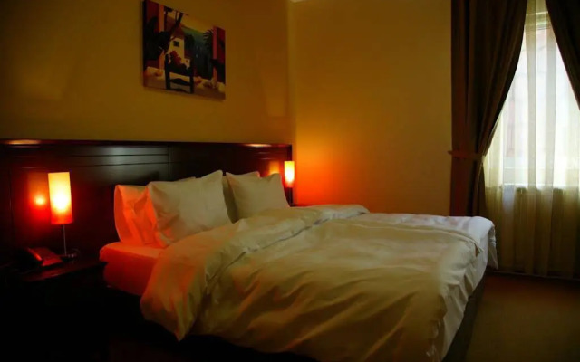 Hotel Contact