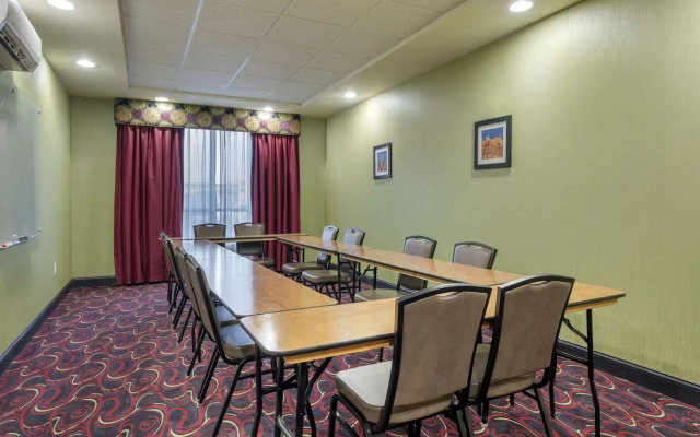 Comfort Inn & Suites Artesia