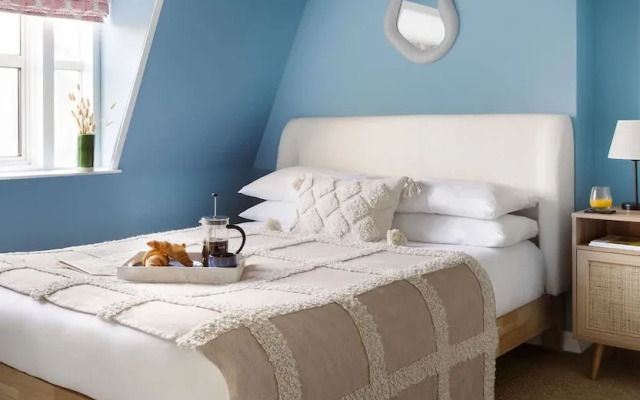 Notting Hill Mews House Sleeps 8