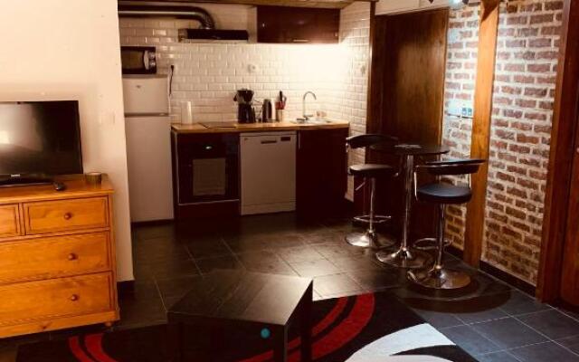 Studio 29 m2 proche La Défense WIFI