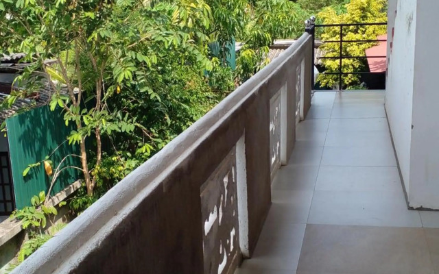 Thomasha Holiday Inn