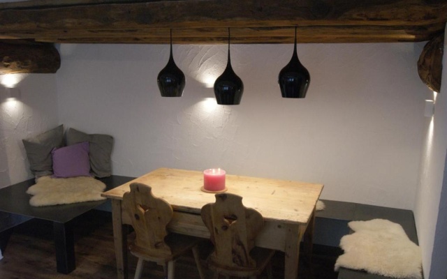 Charming 3½ room cottage in Valposchiavo – Guest Rooms – Poschiavo