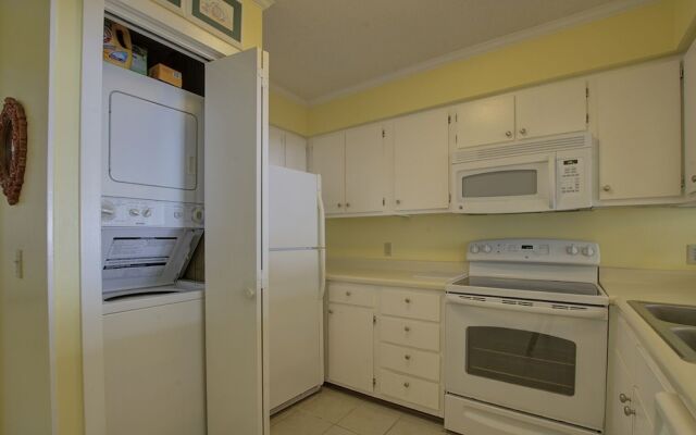 Apatb 164 2 Bedroom Condo by Redawning