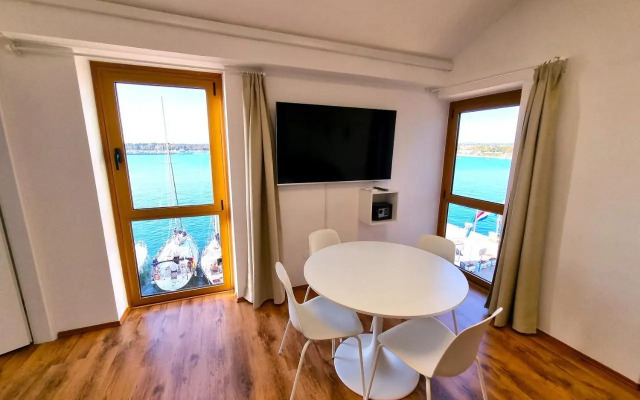 Umag apartment center seafront seaview old town 2
