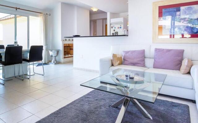 15-Modern Apartment in Higueron, Fuengirola!