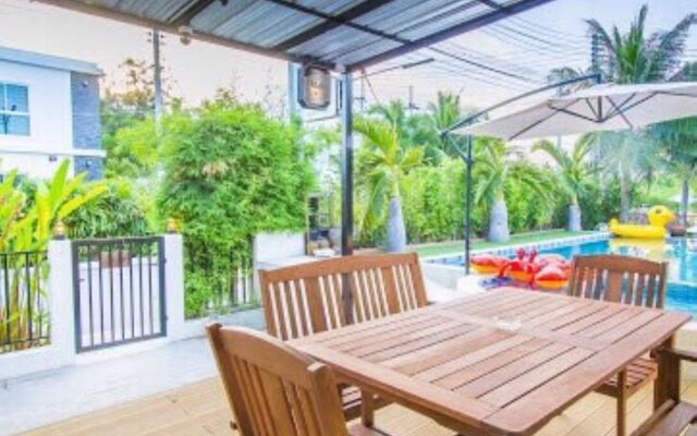 Happy-Home Pool Villa