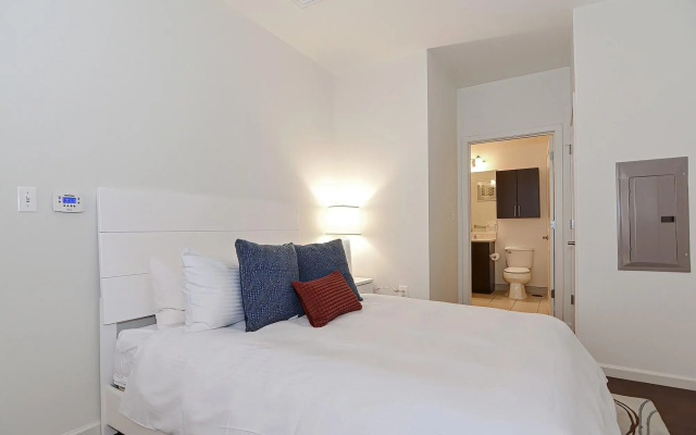 Global Luxury Suites East Boston
