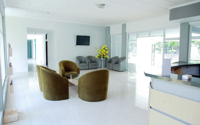 Grand Wisata Hotel by OYO Rooms – Lobby – Palu