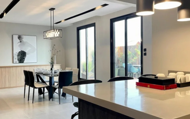 C Living - Premium 3 Bedroom - AQIQ