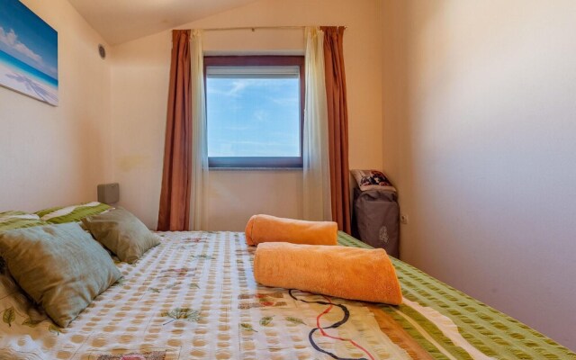 Stunning Apartment in Vir With Wifi and 2 Bedrooms
