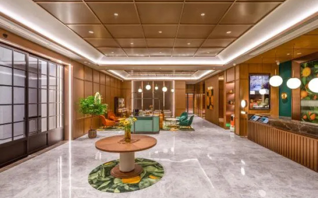 Orange Hotel (Wuhan Hankou Station Fanhai CBD Store)