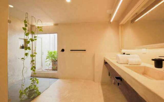 OMA Cancun Holistic Healing Center
