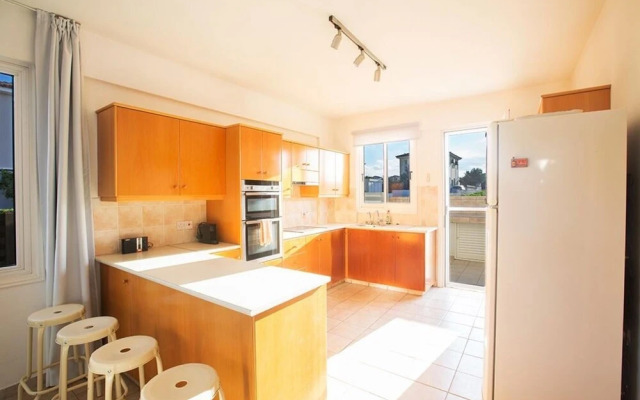Villa Renee AQ Ni38b