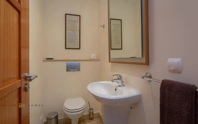 Greice Homes-Luxury 2 bed en-suite south facing & Golf view