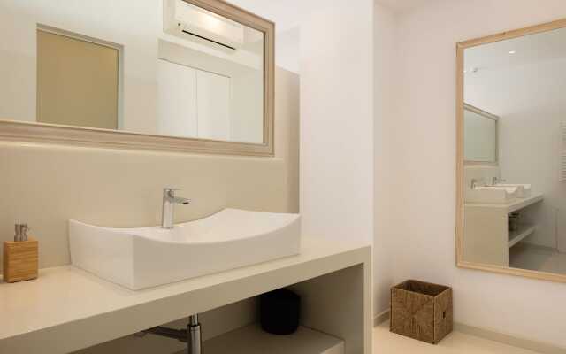 Amaris Mykonian Residence