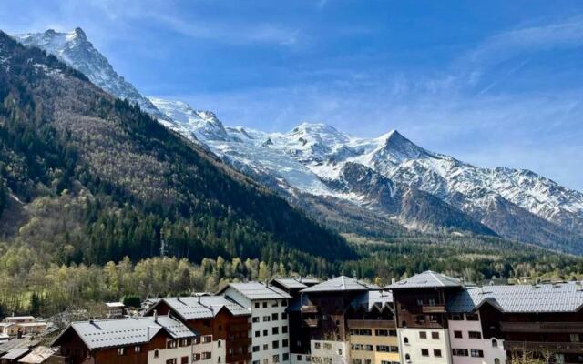 Chalet Of 55 M With Balcony View Of Aravis
