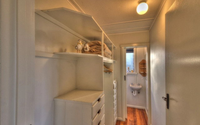 Cove Beach Apartment