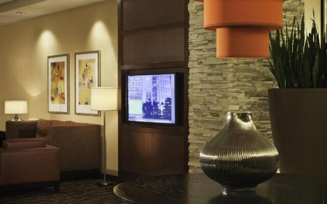 Courtyard By Marriott Los Angeles Sherman Oaks