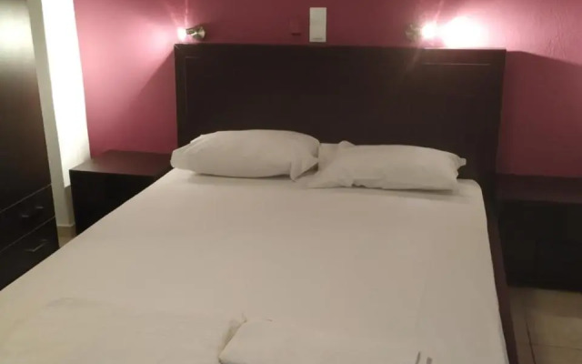 Mavroforos Hotel
