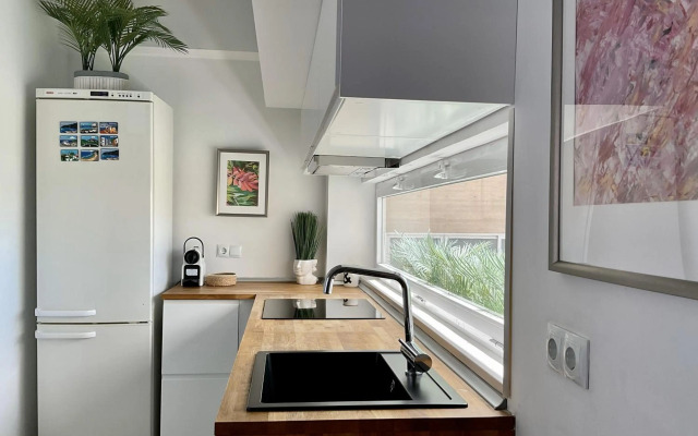 Santa Cruz Luxury Low-Cost Apartment with Terrace & Views