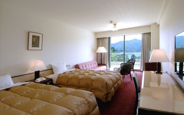 Resorpia Kumihama