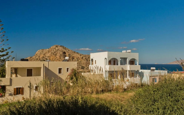 Montemar Studios & Apartments