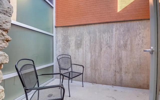 FRONTDESK Myers Medical Lofts Downtown Louisville