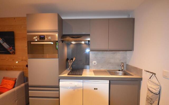 Appartement Les Menuires, 1 pièce, 4 personnes - FR-1-452-230