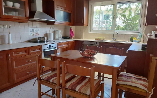 Georgia's Family Apartment